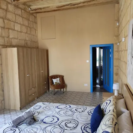Il Hnejja Mqabba